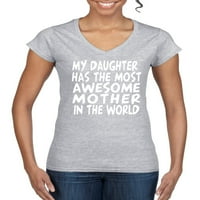 Moja kći ima najnevjerojatniju majicu za Majčin dan za žene - standardnu majicu s izrezom u obliku slova u, Crvenu,