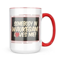Neonblond Netko u Waukeganu me voli, Illinois šalica poklon za ljubitelje čaja za kavu